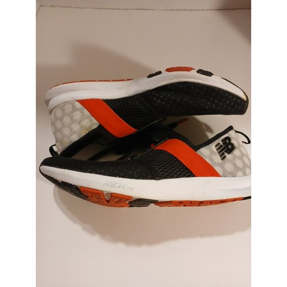 Disney Minnie Mouse Women's New Balance Running Sneakers Size 10 Black/Red - Picture 7 of 11